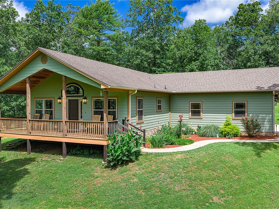 1st image of 334 Mineral Springs Rd