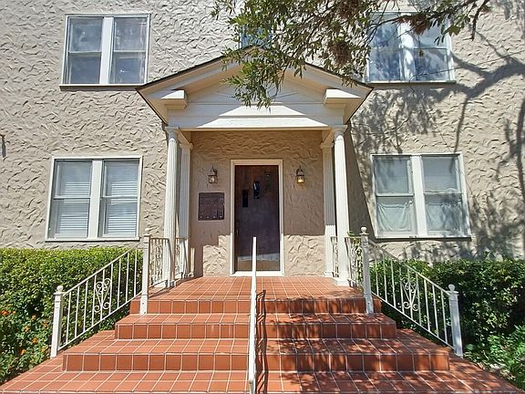 4th image of 127 W MAGNOLIA AVE