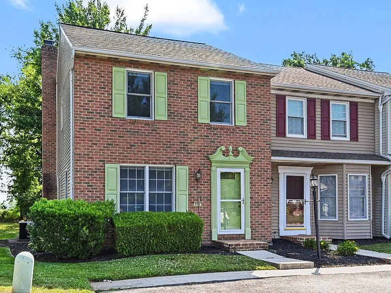 616 Park Ridge Dr — Photo 2