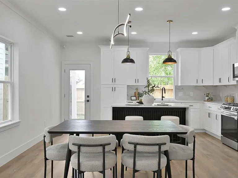 3334 Francis St #A — Photo 8