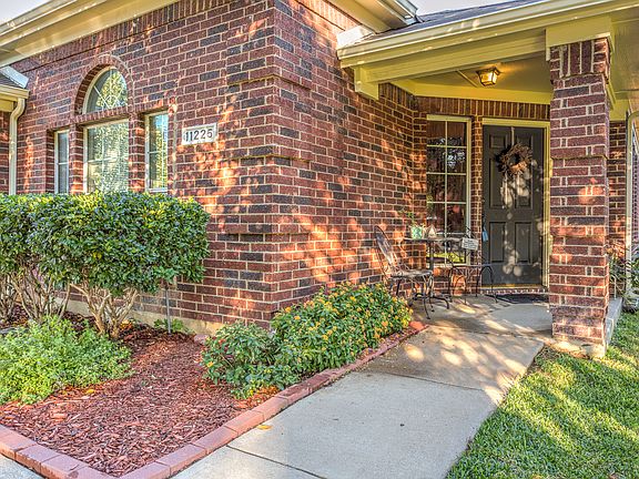2nd image of 11225 Pleasant Wood Ln