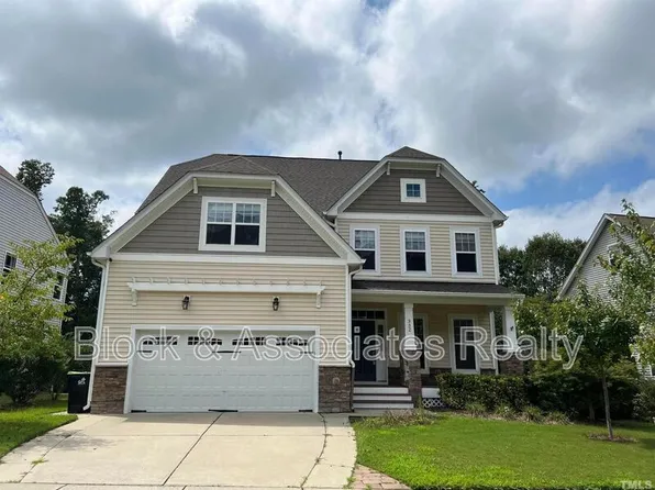 332 Covenant Rock Ln, Holly Springs, NC 27540