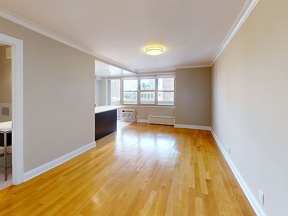 3rd image of 310 Greenwich St APT 19L