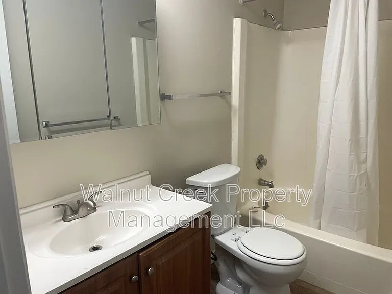 2100 - 101 — Photo 24