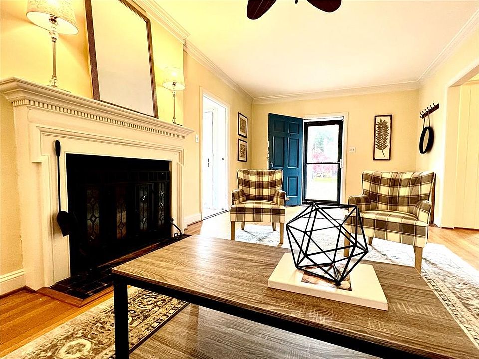 1st image of 4308 S Ashlawn Dr