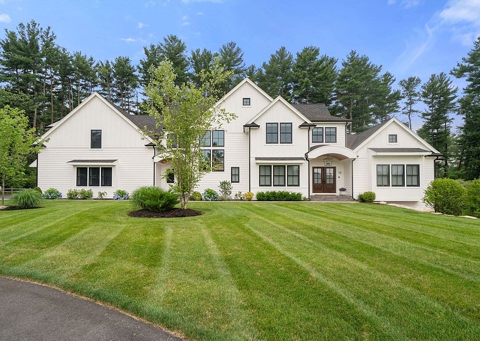 1st image of 12 Ariana Ln