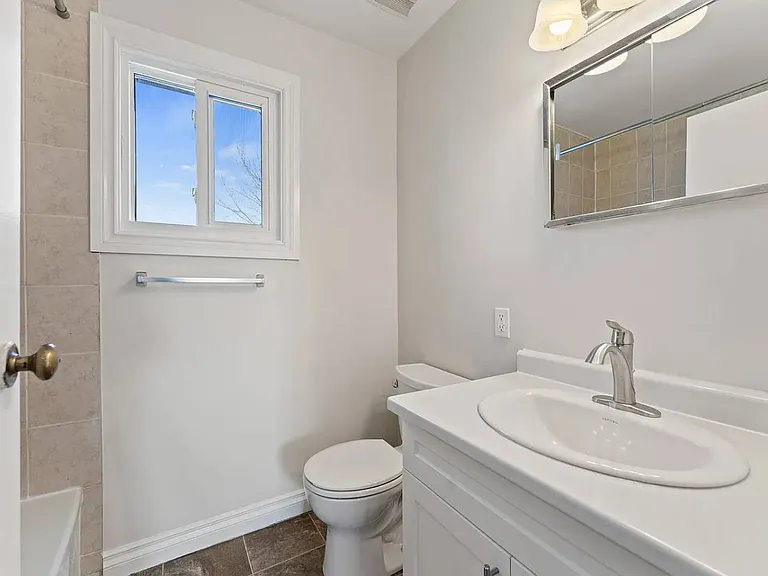 65 Fort St #47 — Photo 9
