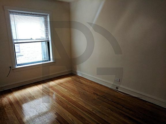5th image of 2100 W Ainslie St #21062S