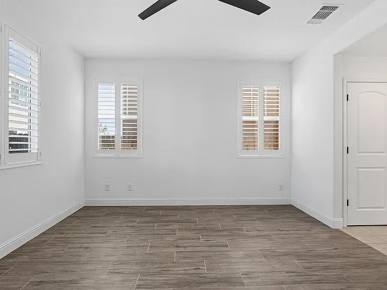 355 Marigold Dr — Photo 22