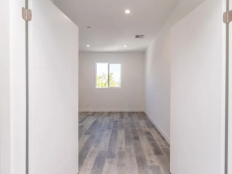 5148 Riverton Ave #5144 — Photo 16