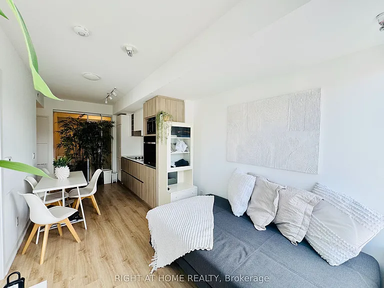 319 Jarvis St #1101 — Photo 13