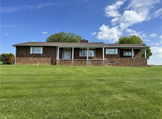 48 Misty Meadows Ln, Uniontown, PA 15401