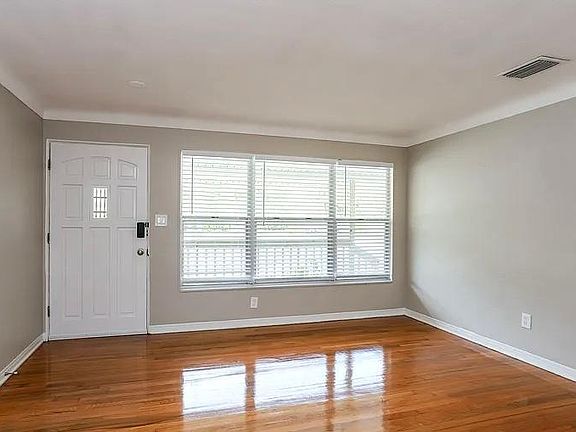 4th image of 8056 34th Ave N