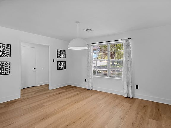 5th image of 5831 Caldwell St