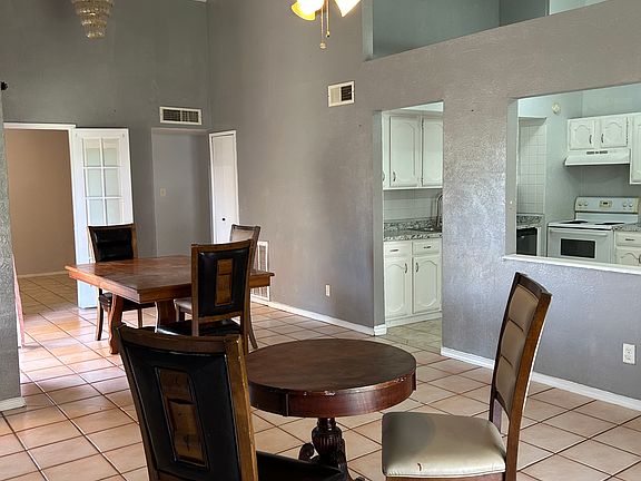5th image of 4212 Pepperbush Dr