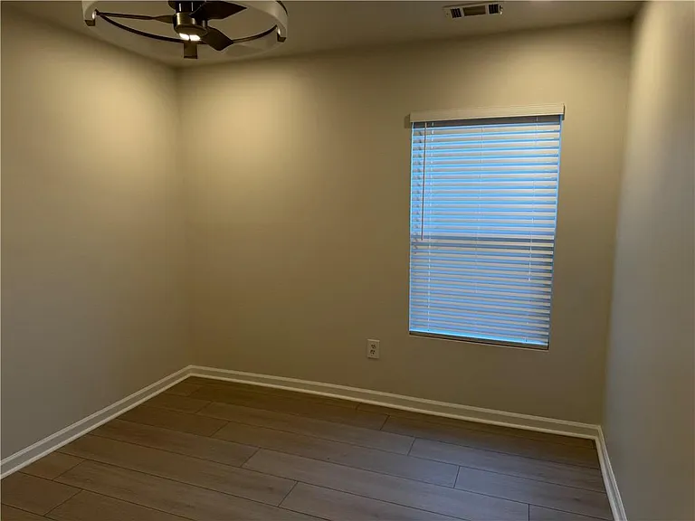 3317 Fernview Dr — Photo 15