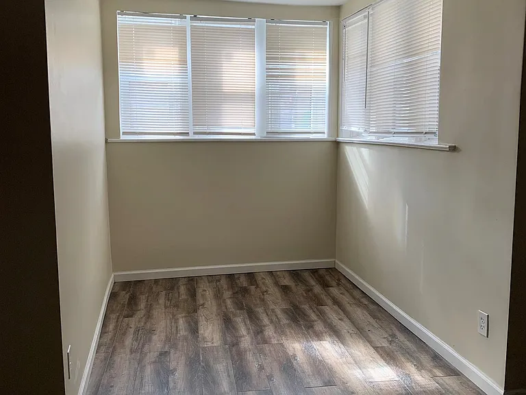 The Fee Apartments — Photo 11