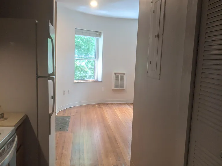 111 Gainsborough St #22A — Photo 8
