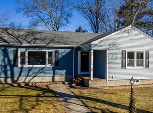 25 Pershing Ave, Acushnet, MA 02743