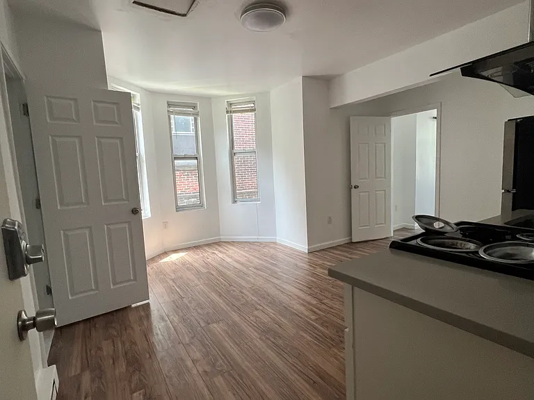 3306 Baring St #2F — Photo 4