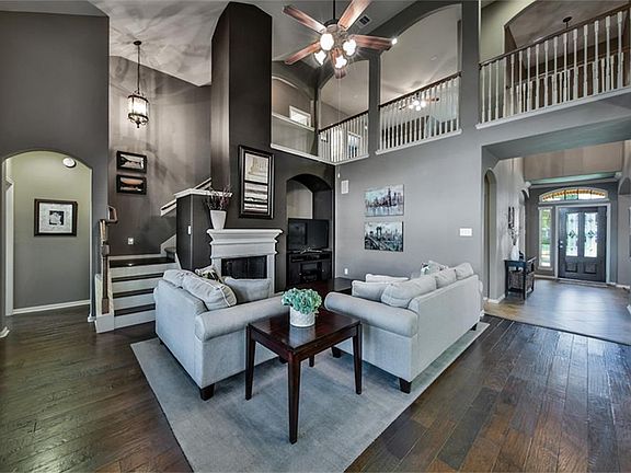 4th image of 27219 Horseshoe Falls Ln