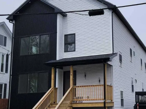 15 Roanoke St #2, Providence, RI 02908