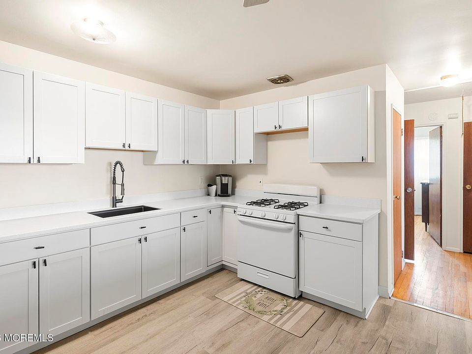 1st image of 10 C Holly Street #C