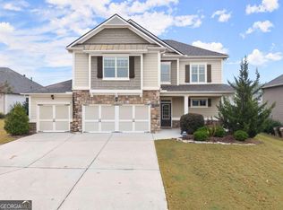 6852 New Fern Ln, Flowery Branch, GA 30542