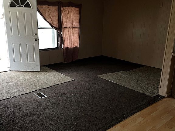 3rd image of 34 Misty Ln