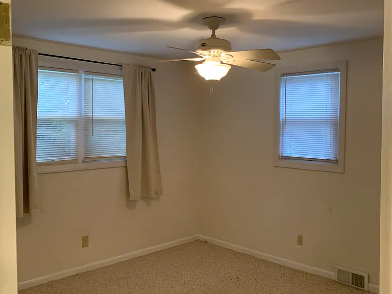 1206 Oak Ave — Photo 16