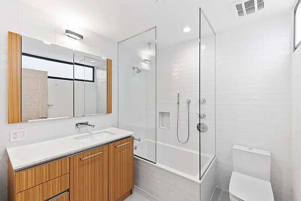 Rented by Nest Seekers International | media 32