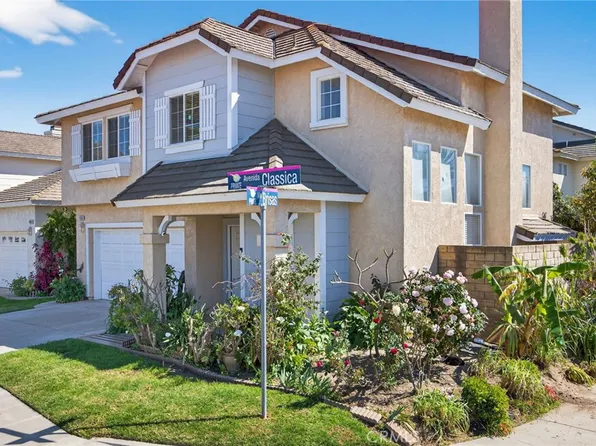 1050 Avenida Classica, Oxnard, CA 93030