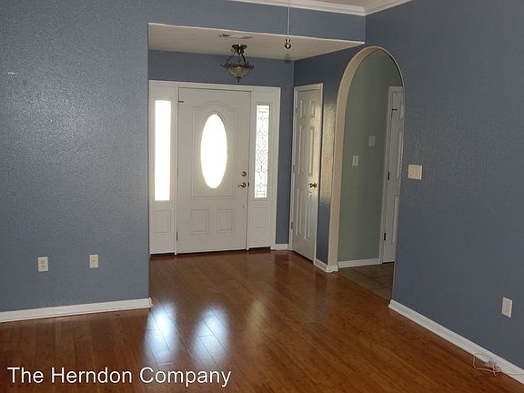 4th image of 1861 Woodland Dr