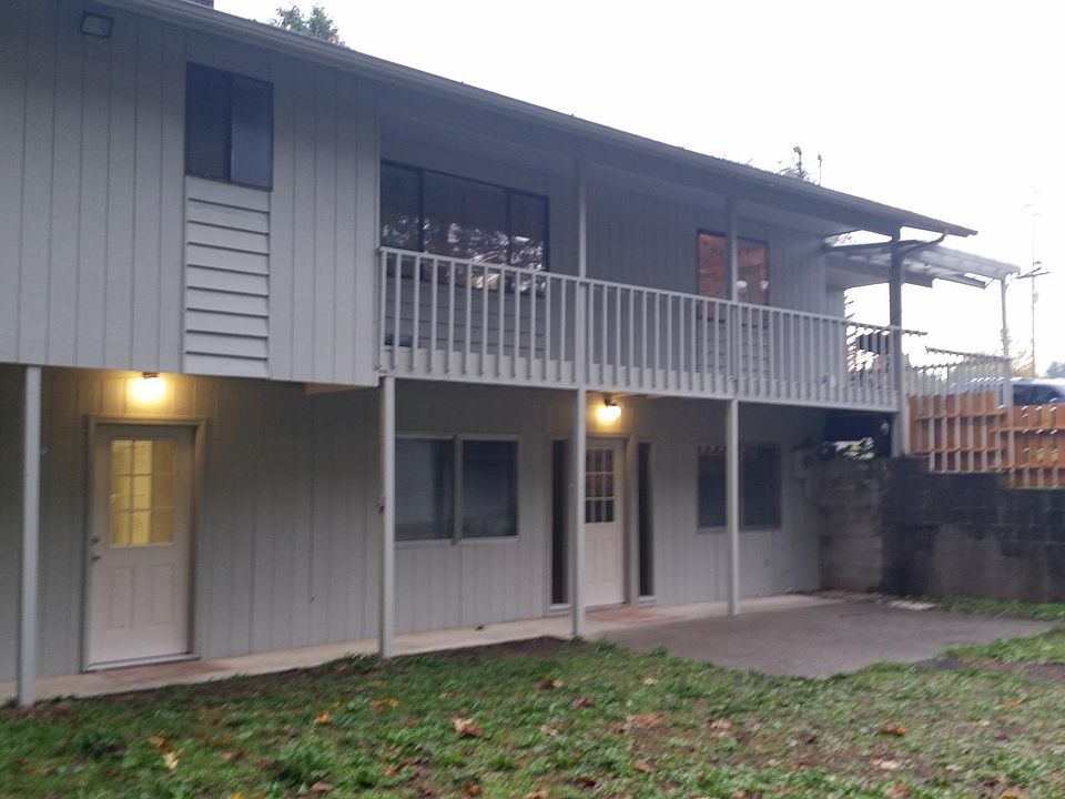 1st image of 3211 26th Ave NE Unit B