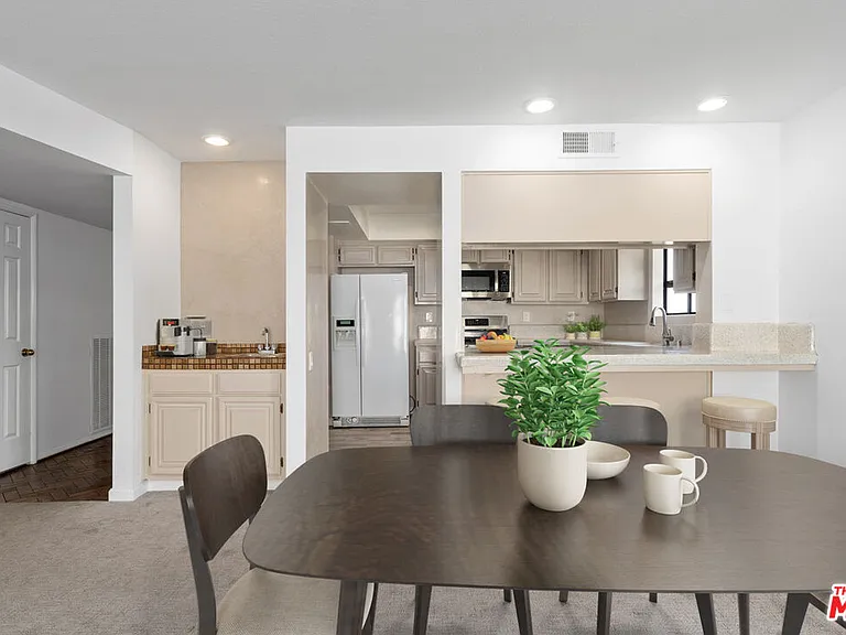 1250 Amherst Ave #201 — Photo 7