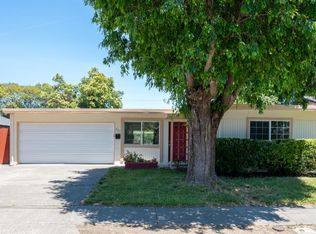 721 Palomino Dr, Santa Rosa, CA 95401