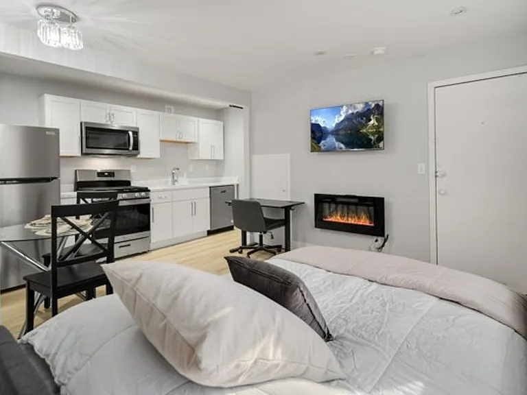 504 Stewart Ave — Photo 38