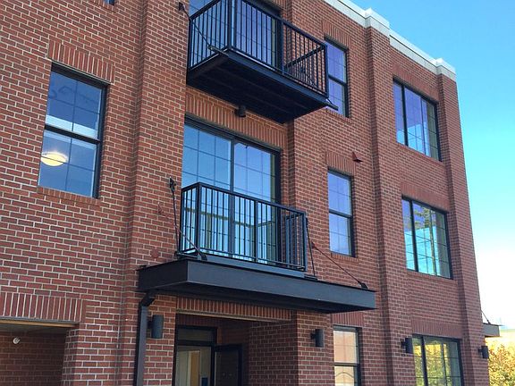 3rd image of 1300 McKenzie Ave #315