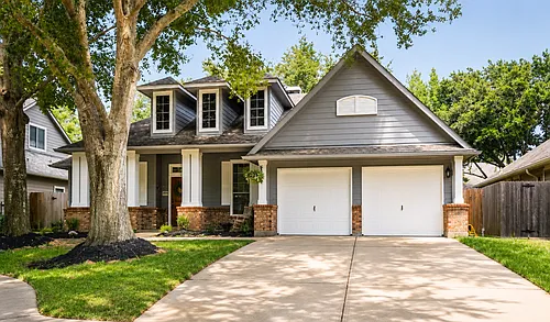 22710 Blenfield Photo 1