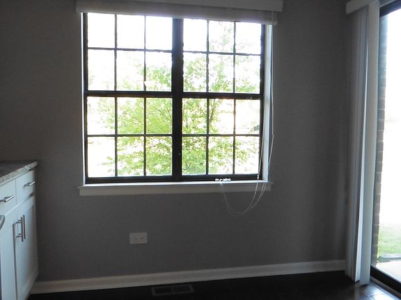 5th image of 16 Willow Bridge Way #16-A