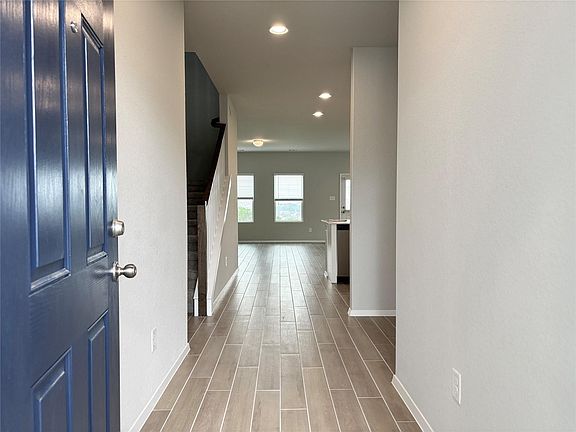 2nd image of 11624 Comano Dr