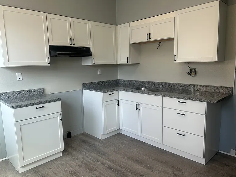 419 Main St #D — Photo 1