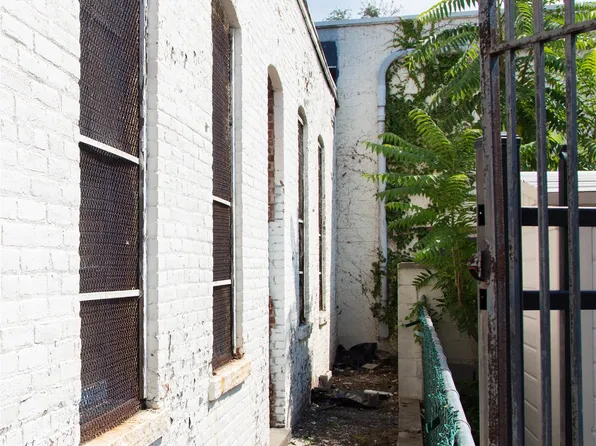 252 Monticello Avenue image 11 of 24