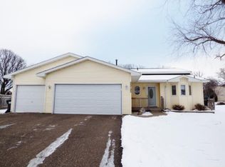 25795 8th St W, Zimmerman, MN 55398