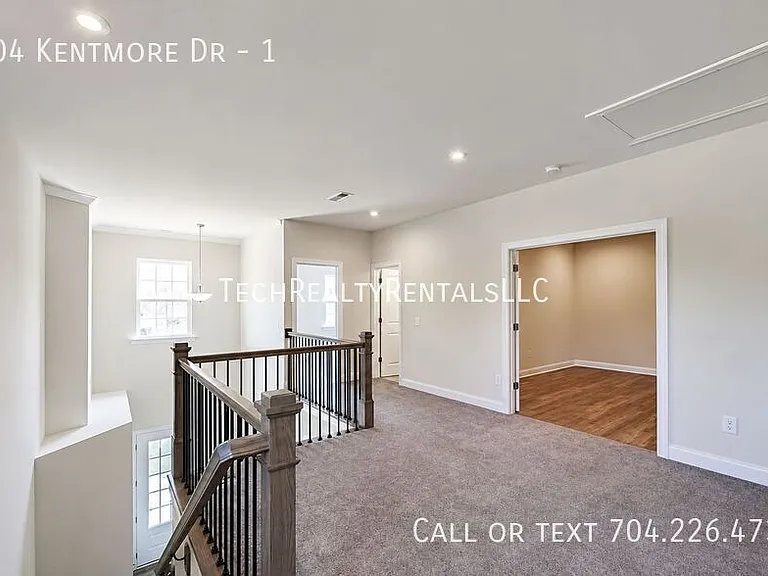 104 Kentmore Dr #1 — Photo 14