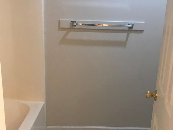 5th image of 1724 Fox Run Dr #1