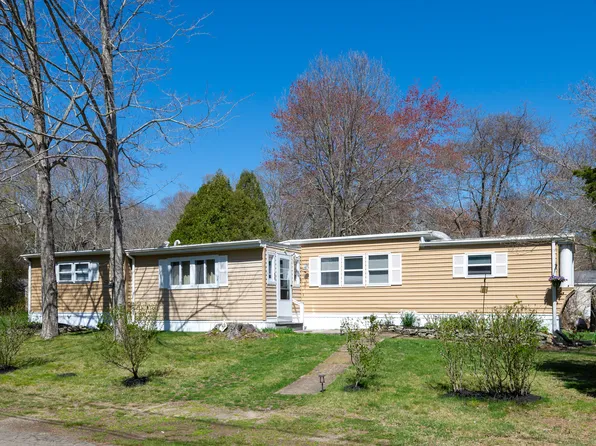 58 Evergreen Park, Clinton, CT 06413