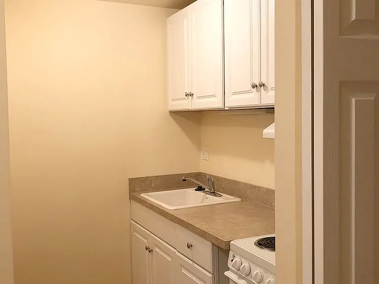 Washington Plaza Apartments — Photo 30