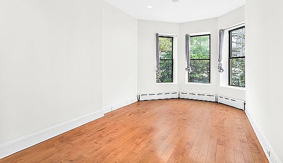 1st image of 25 W 83rd St APT 3F