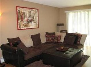 1205 E Hintz Rd UNIT 103, Arlington Heights, IL 60004